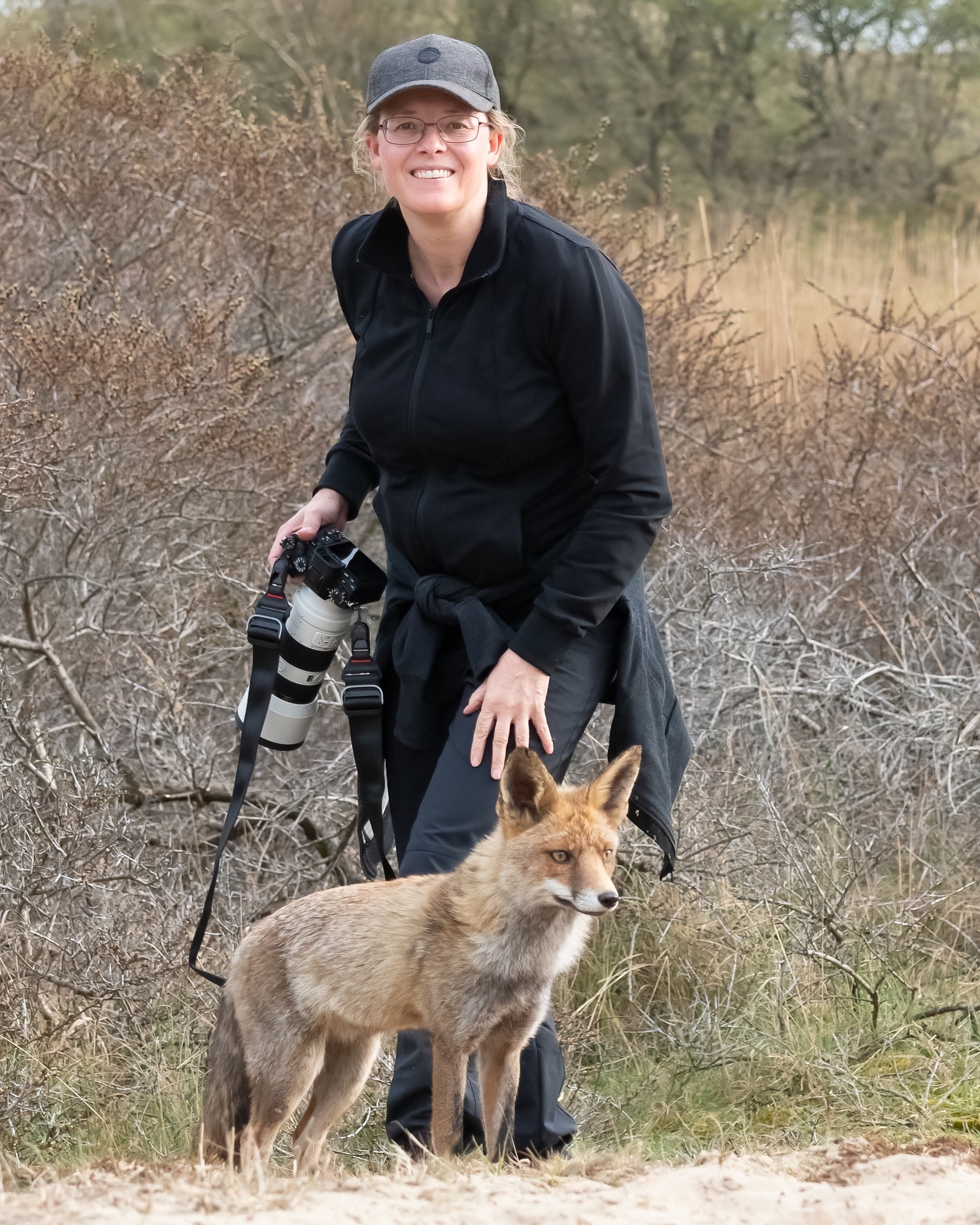 Jasmijn fotografeert in de natuur met een vos